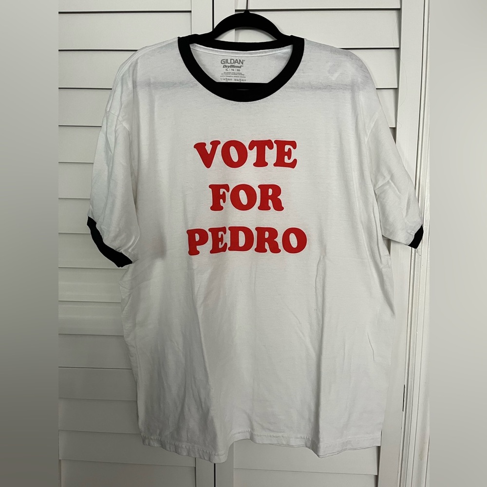 Vote for Pedro Men’s Tshirt